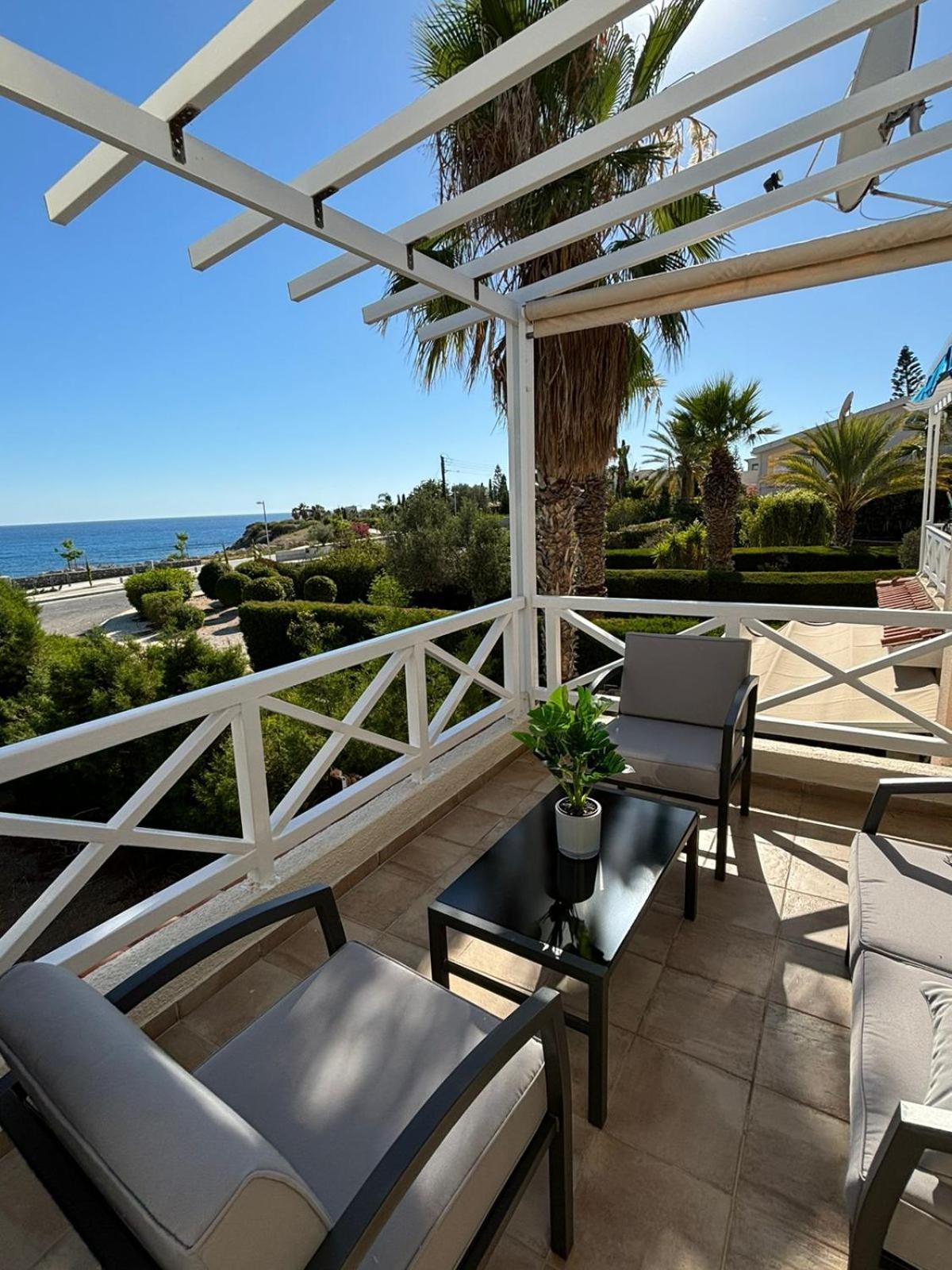 Horizon Bliss At Coral Bay Apartamento Peyia Exterior foto