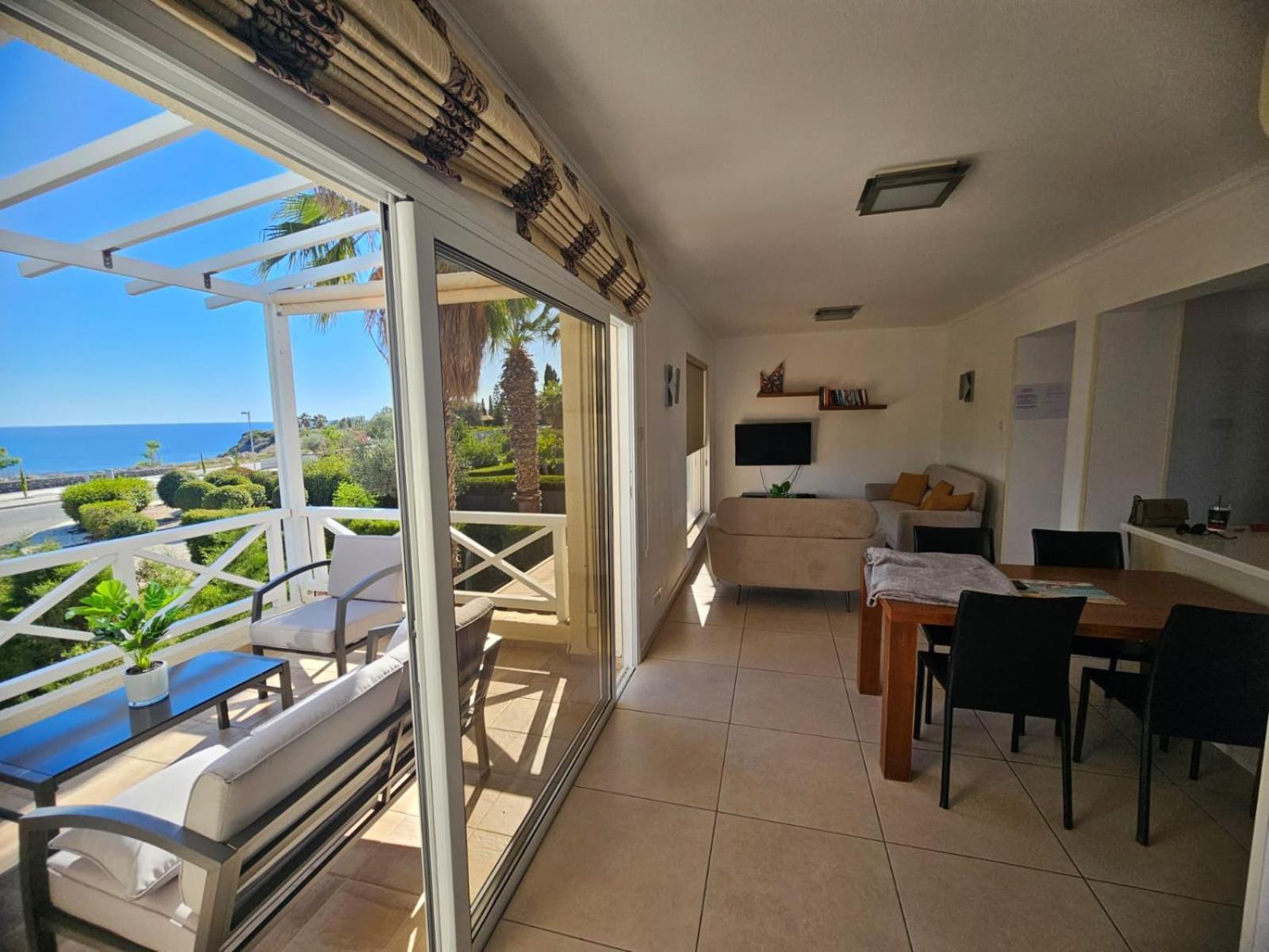 Horizon Bliss At Coral Bay Apartamento Peyia Exterior foto